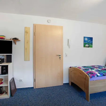 Apartament 1 *