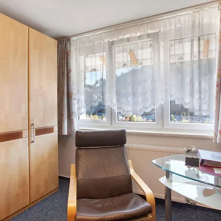 1 Apartament *